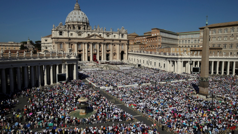 Pope Francis Mass in St Peter's Square for Mother Teresa Pope Francis Mass in St Peter's Square for Mother Teresa